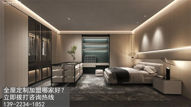 成品衣柜和定制衣柜哪個更好？成品衣柜和定制衣柜區別